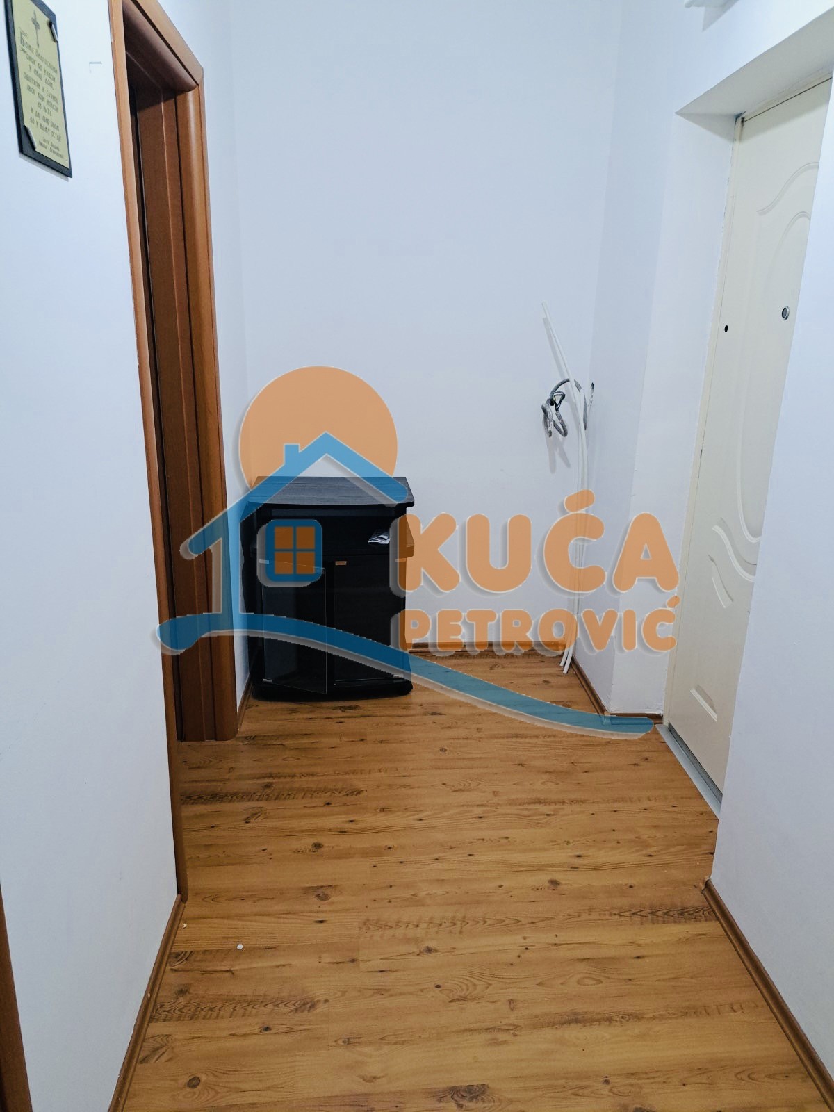 Jednosoban stan, 33 m2, Pantelej, Studenička ID: i-07408 6