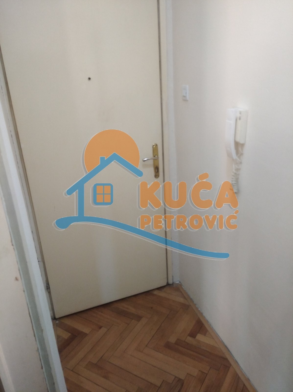 Jednosoban stan, 45 m2, Dom zdravlja, Vojvode Tankosića ID: i-010441 10