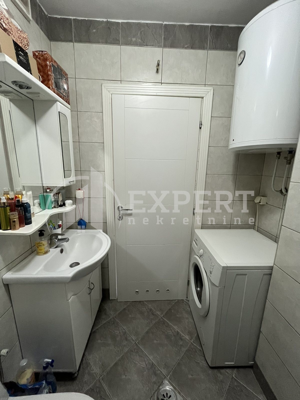 Jednosoban stan, 39 m2, Bulevar Nemanjića, Romanijska ID: i-011296 10