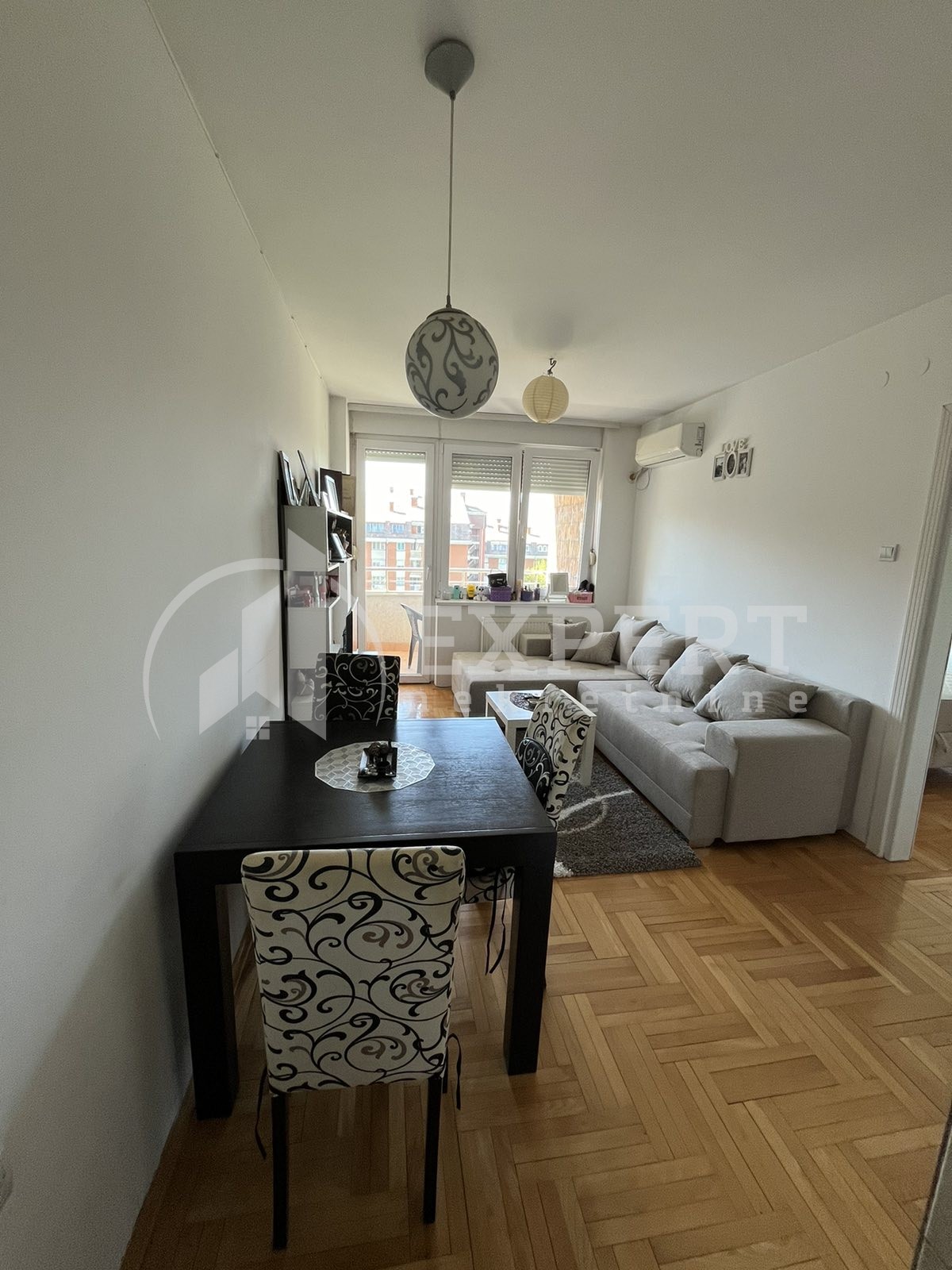 Jednosoban stan, 39 m2, Bulevar Nemanjića, Romanijska ID: i-011296 2