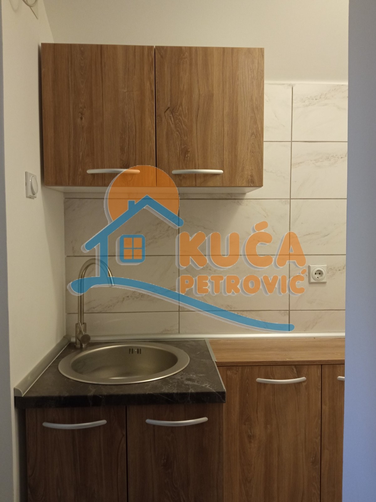 Jednosoban stan, 40 m2, Medijana, Sretena Stefanovića ID: i-010478 4