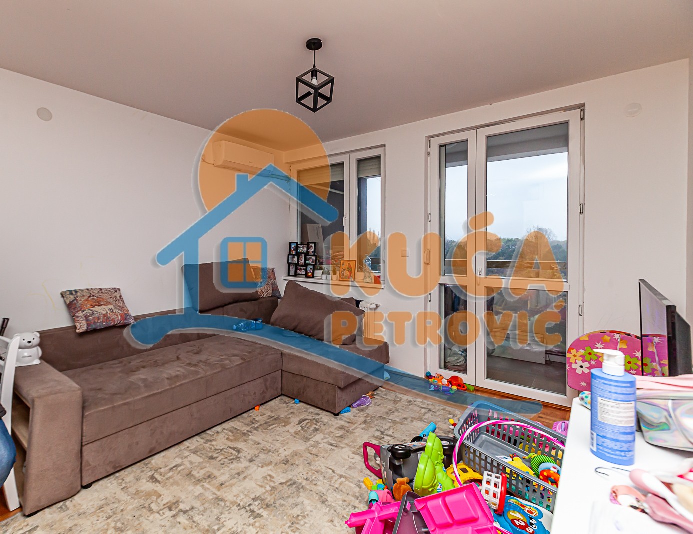 Jednosoban stan, 43 m2, Duvanište, Bulevar Medijana ID: p-010246 10