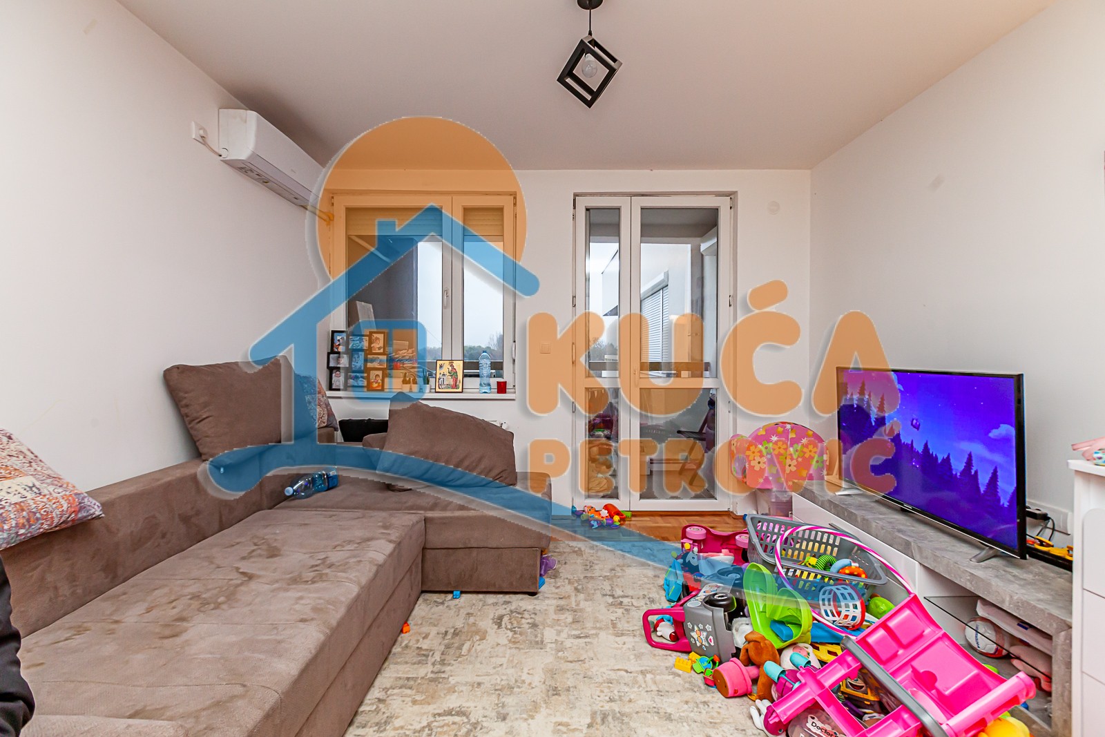 Jednosoban stan, 43 m2, Duvanište, Bulevar Medijana ID: p-010246 9