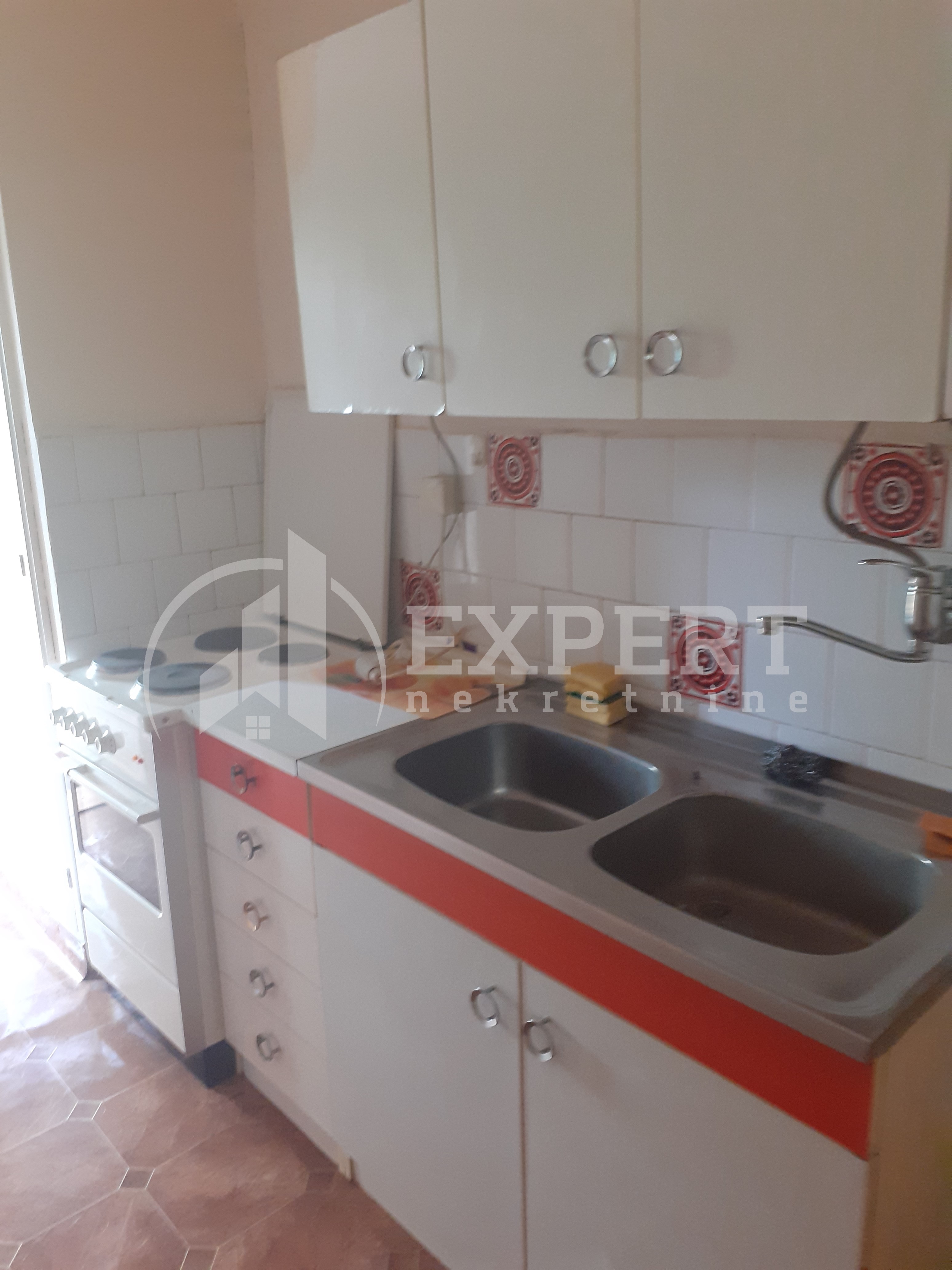 Dvosoban stan, 55 m2, Medijana, Vojvode Tankosića ID: i-03875 10