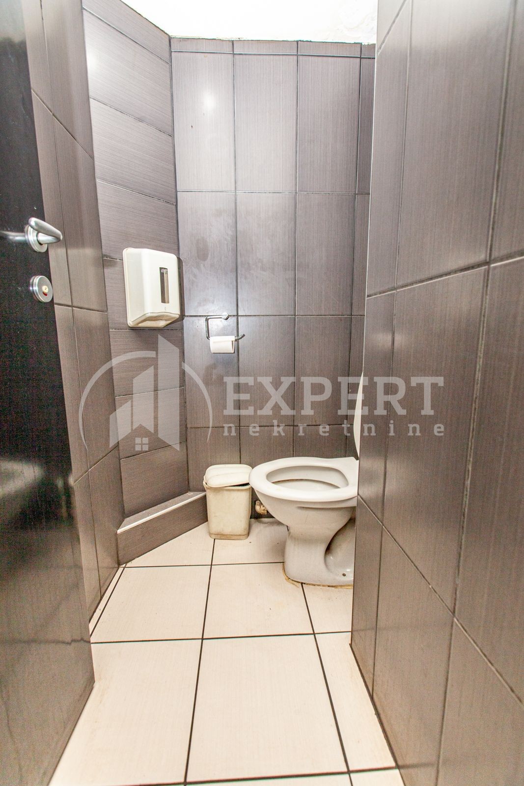 Lokal, 100 m2, Centar, Trg kralja Aleksandra Ujedinitelja ID: p-03973 9