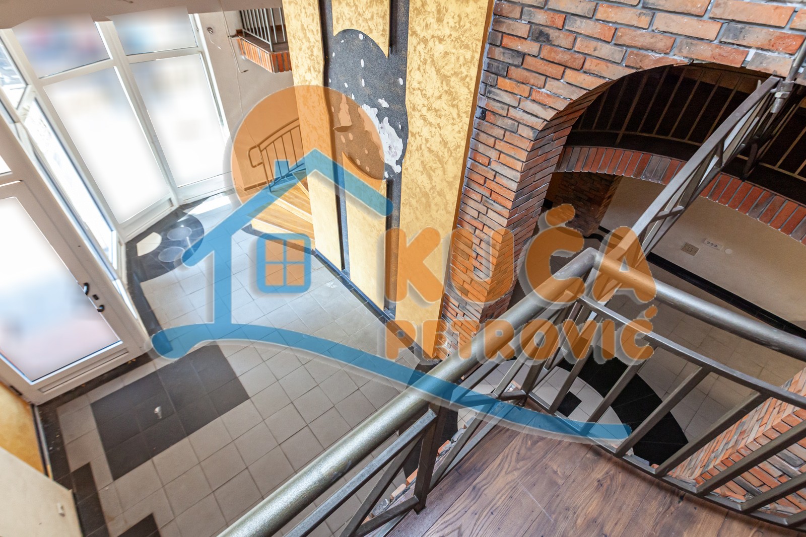 Lokal, 100 m2, Crveni Pevac, Bulevar dr Zorana ID: p-07858 9