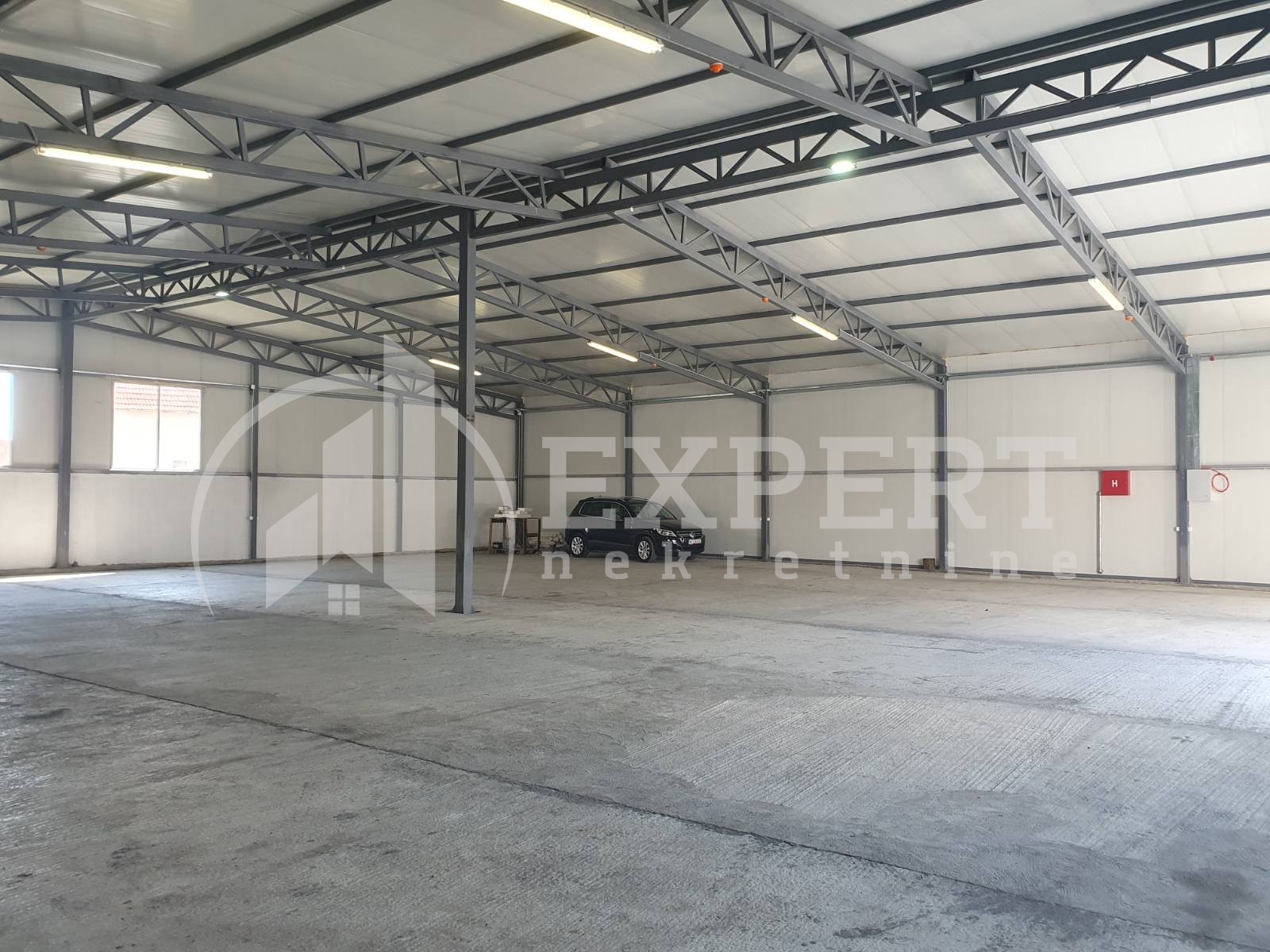 Lokal, 1000 m2, Palilula, Maršala Tita ID: i-09716 2