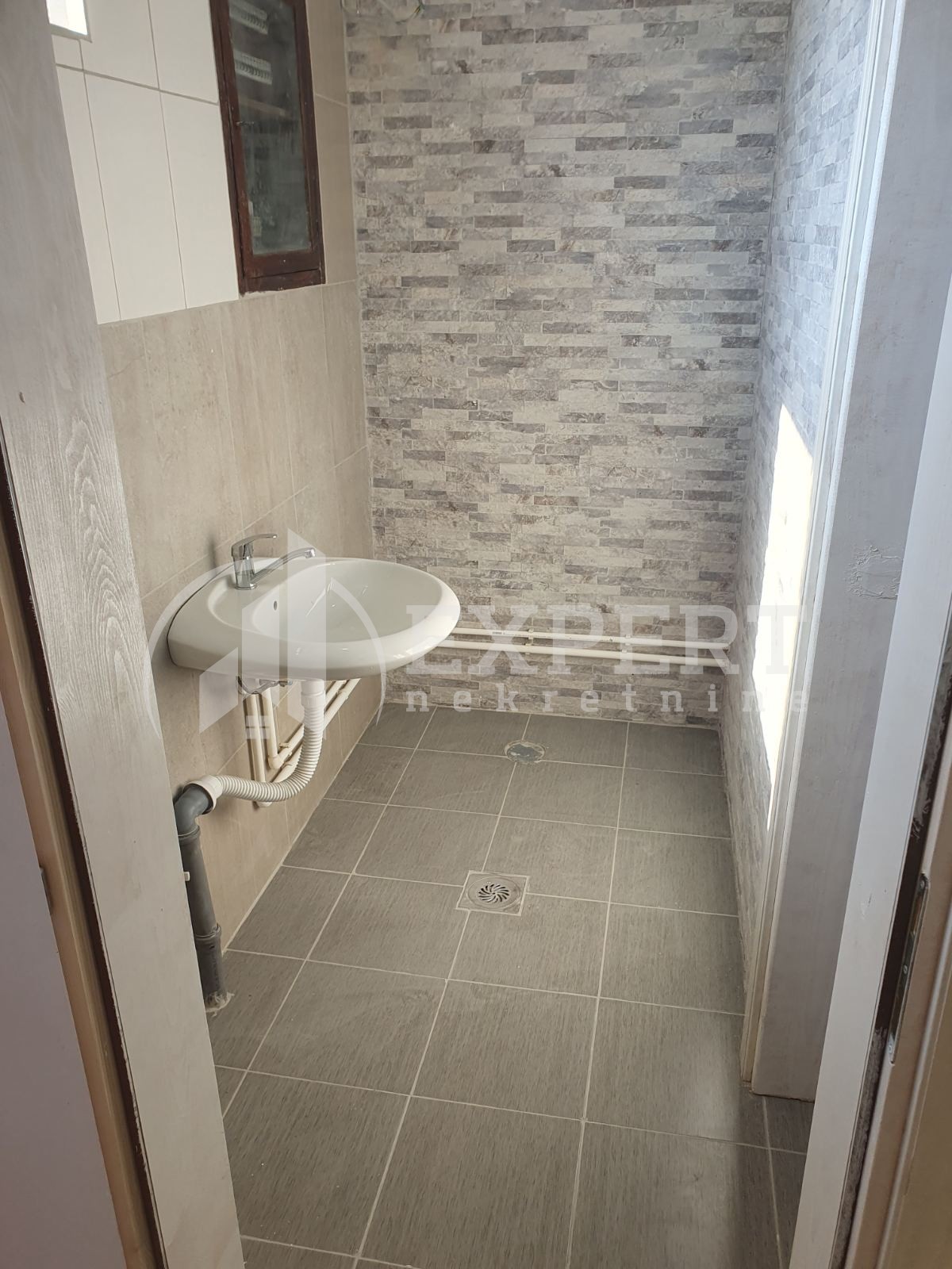 Lokal, 1000 m2, Palilula, Maršala Tita ID: i-09716 8