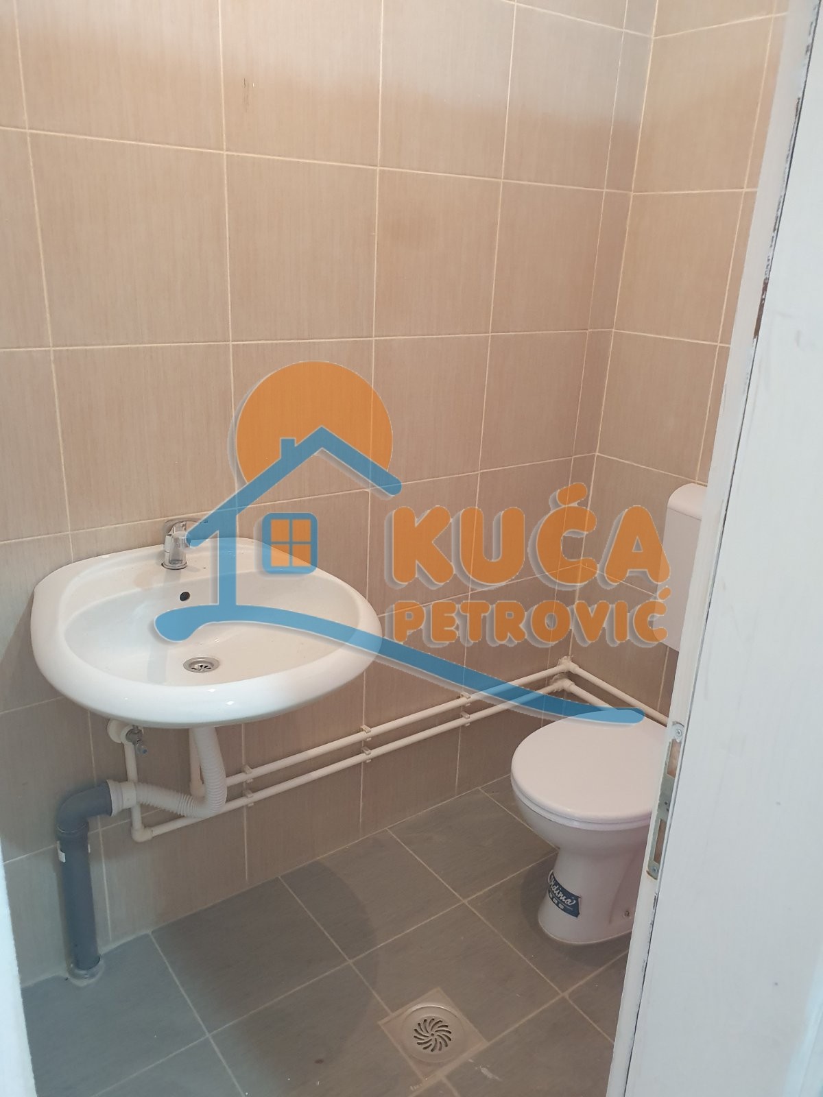 Lokal, 1000 m2, Palilula, Maršala Tita ID: i-09716 9