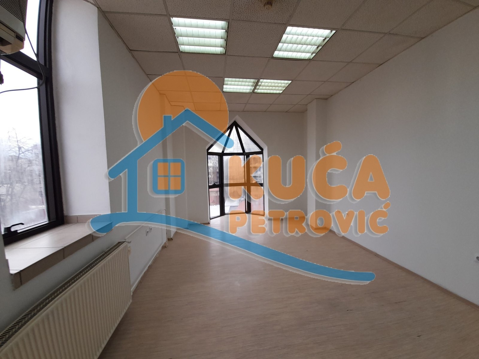 Lokal, 110 m2, Centar, Cara Dušana ID: i-010794 10