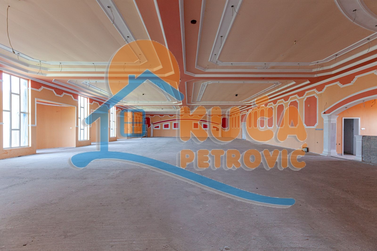 Lokal, 1100 m2, Pukovac ID: i-05840 4