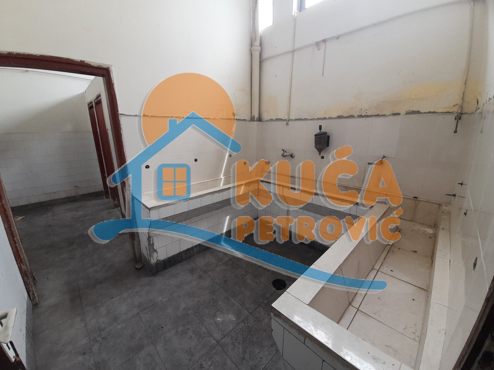 Lokal, 11817 m2, Mramorsko Brdo, Topličkog partizanskog odreda ID: i-09662 9