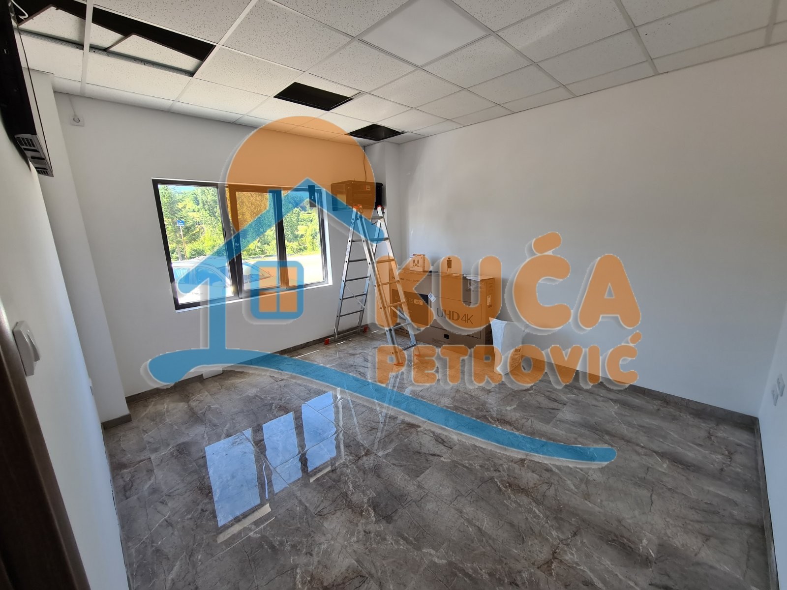 Lokal, 1200 m2, Dušana Trifunca ID: i-09366 4