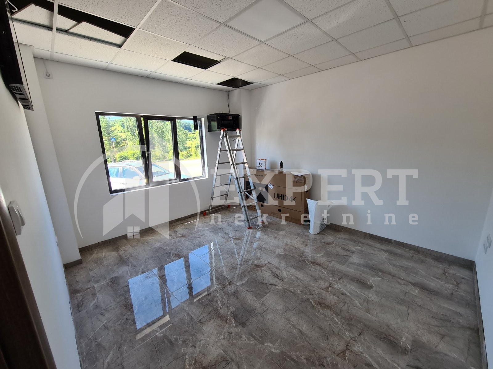 Lokal, 1200 m2, Dušana Trifunca ID: i-09366 4