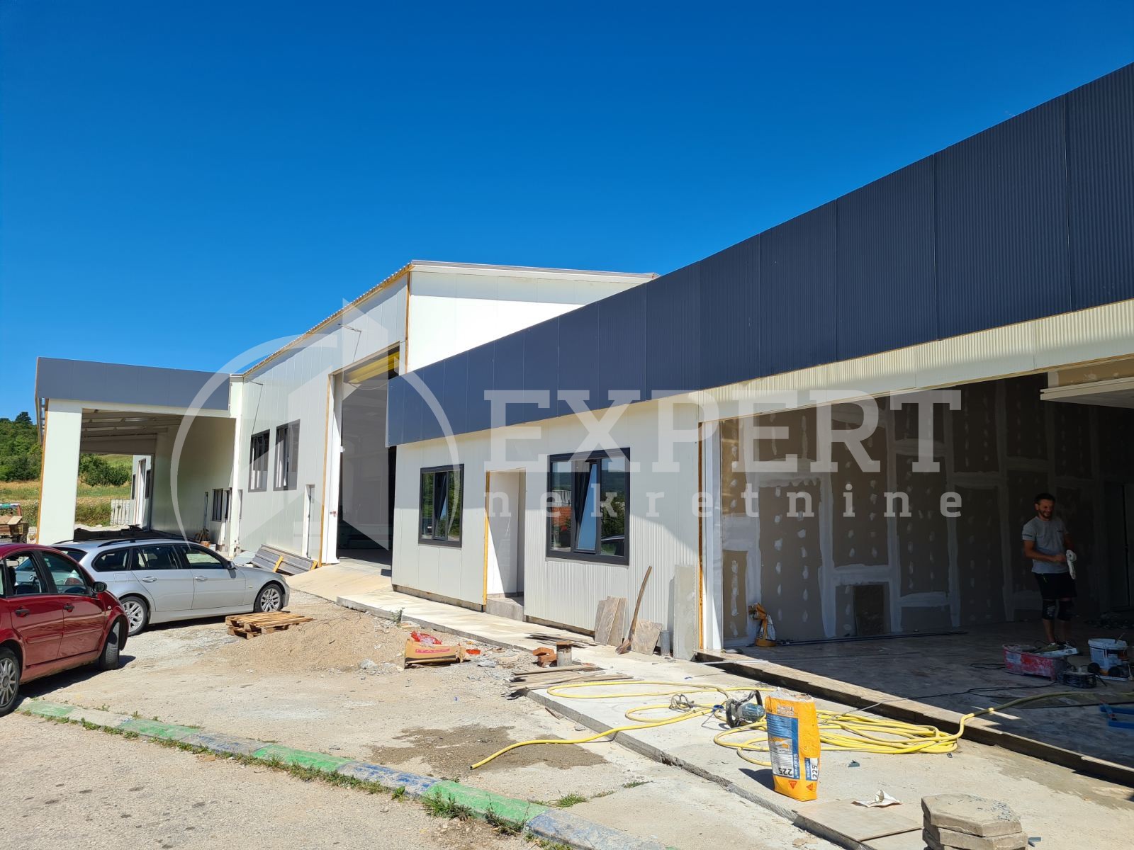 Lokal, 1200 m2, Dušana Trifunca ID: i-09366 9