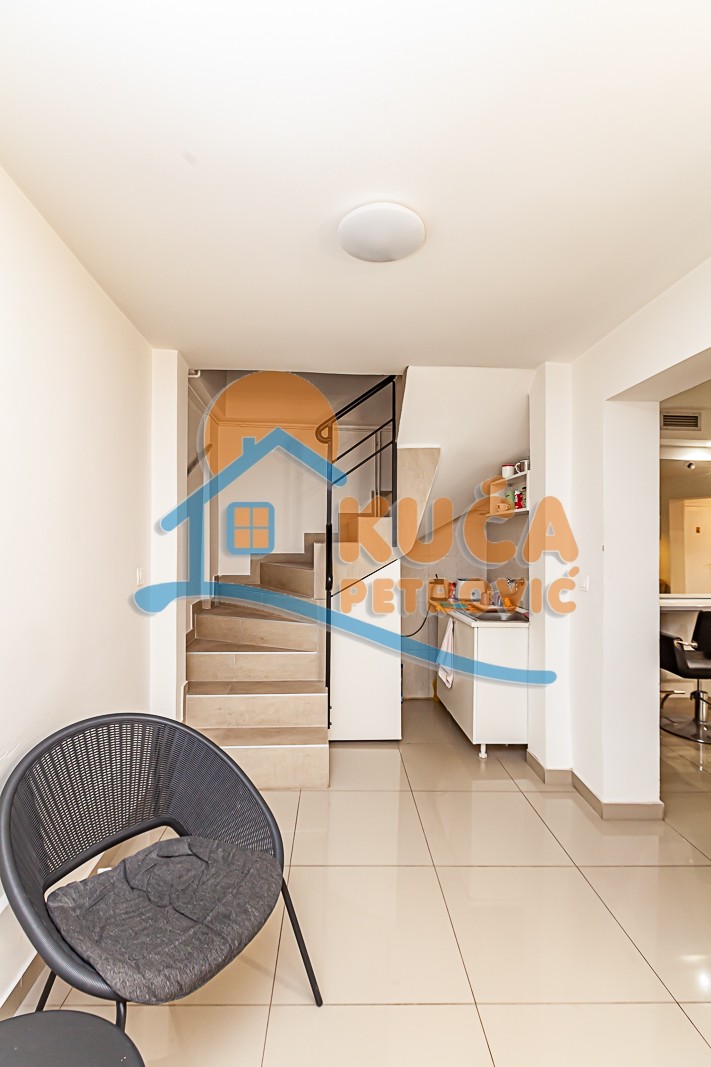 Lokal, 125 m2, Čair, Cara Dušana ID: i-011057 9