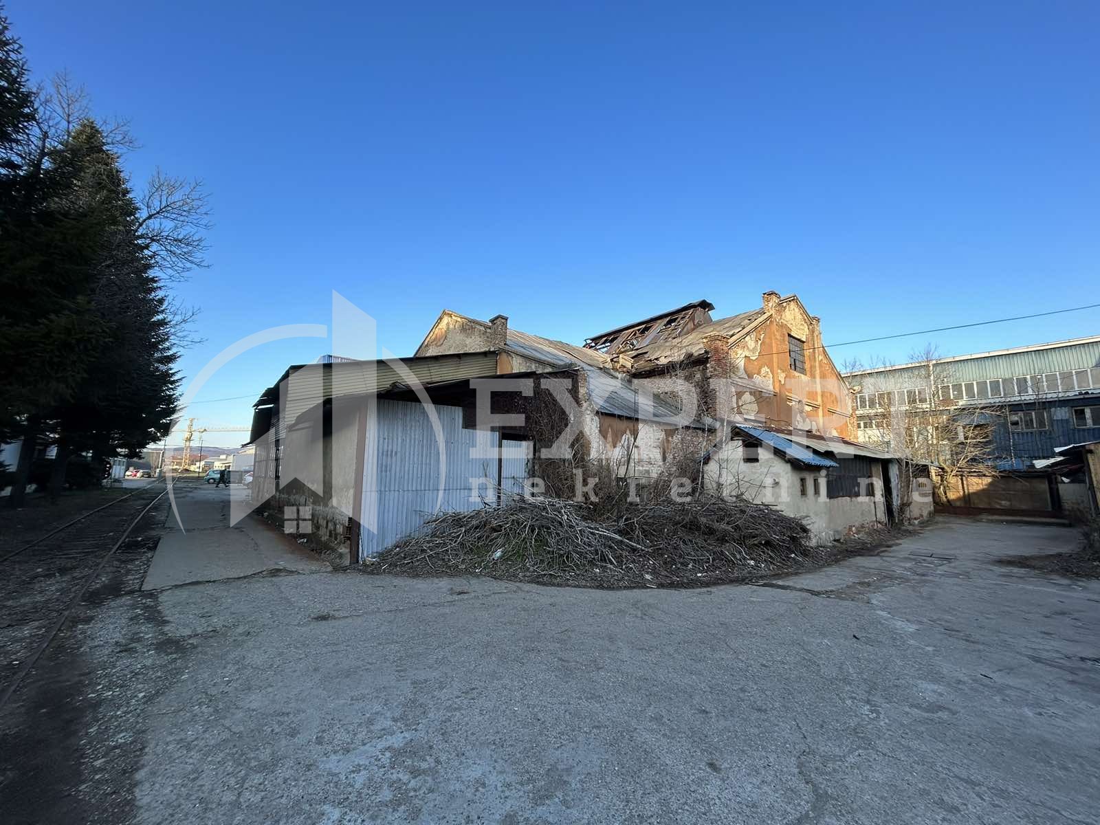 Lokal, 1250 m2, Čamurlija, Bulevar 12. februar ID: i-08414 1