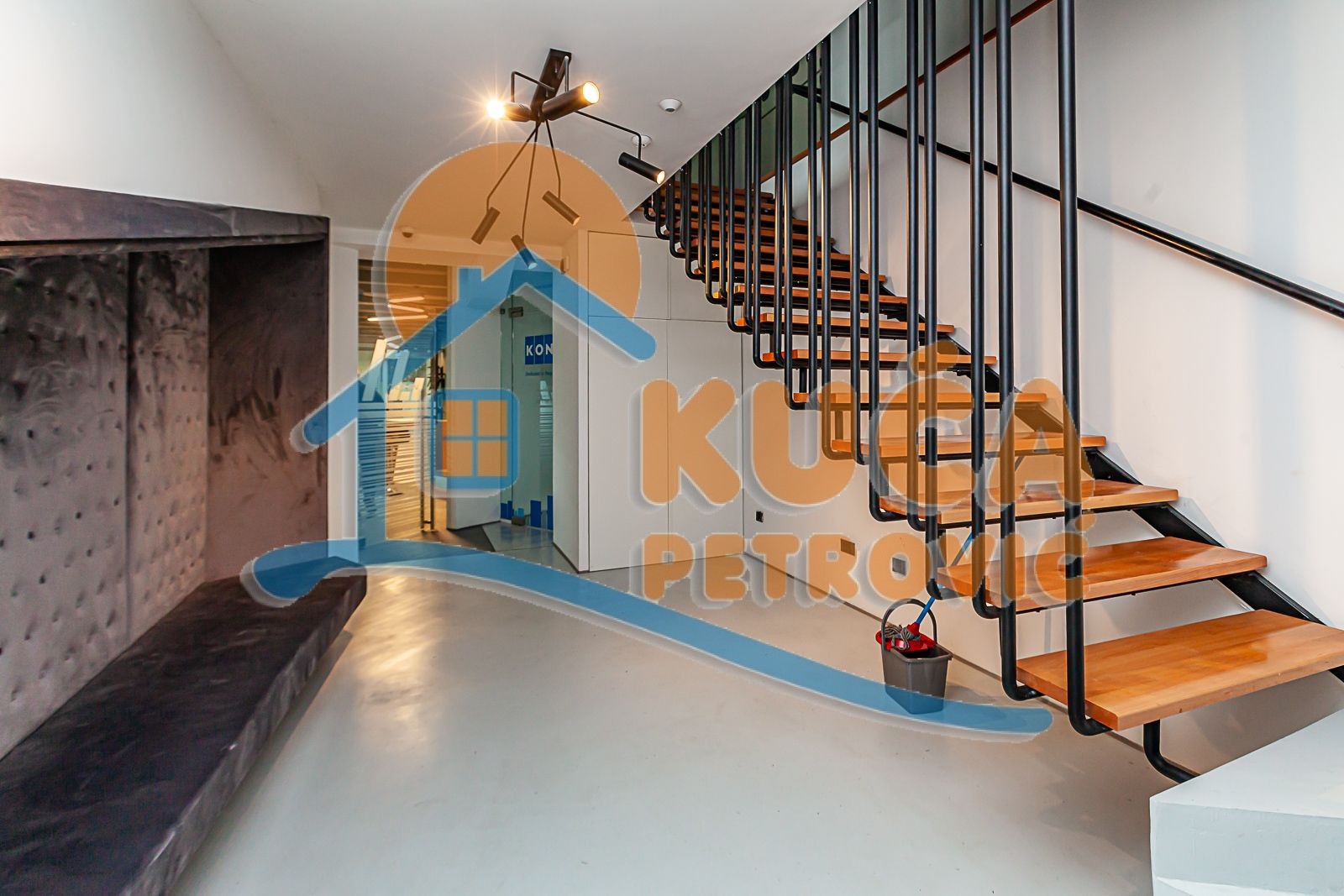 Lokal, 130 m2, Čamurlija, Bulevar 12. februar ID: i-05394 2