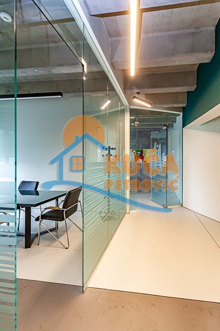 Lokal, 130 m2, Čamurlija, Bulevar 12. februar ID: i-05394 10