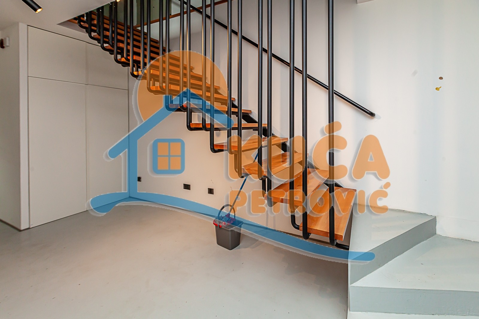 Lokal, 130 m2, Čamurlija, Bulevar 12. februar ID: i-05394 4