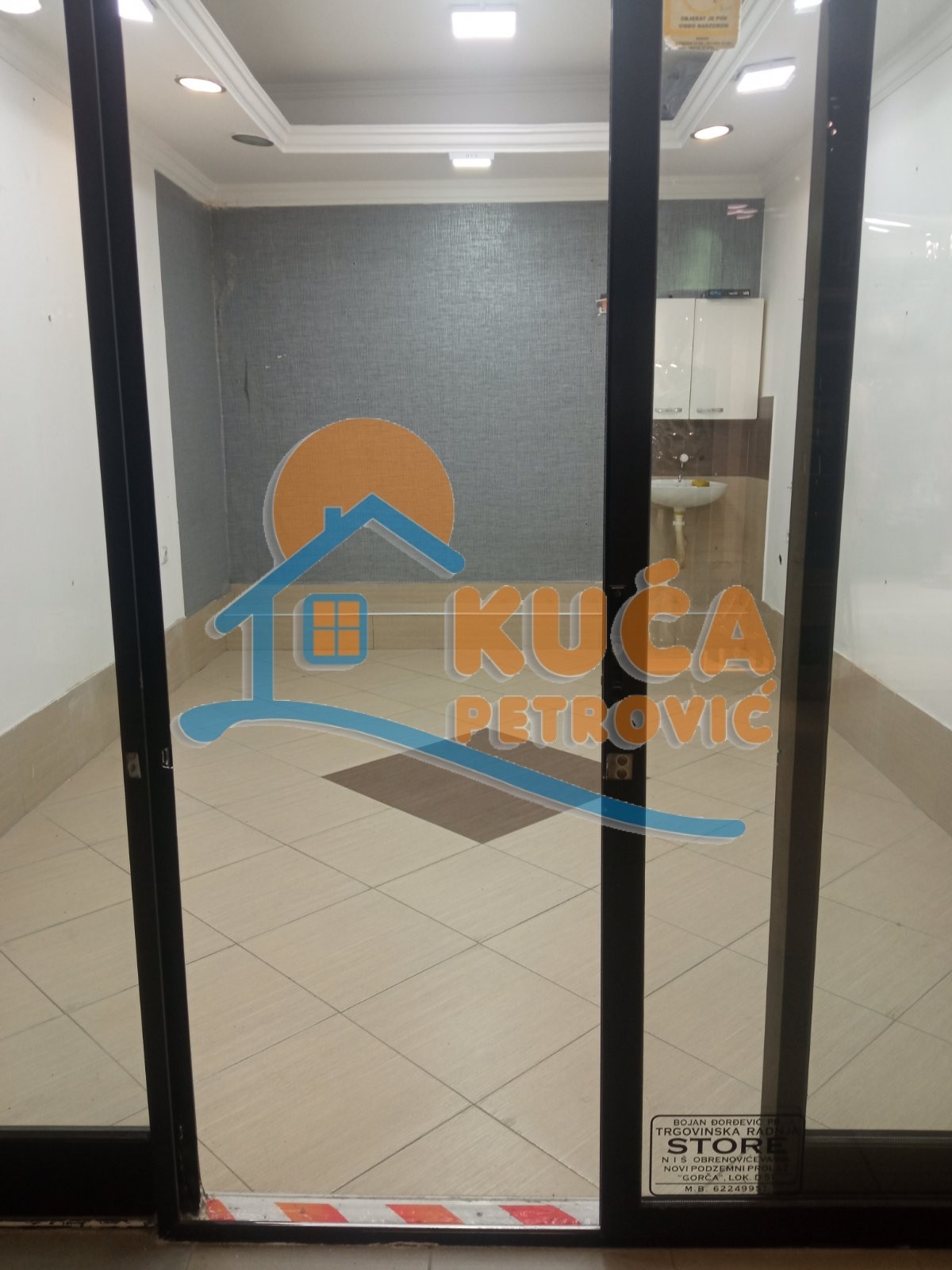 Lokal, 15 m2, Centar, Obrenovićeva ID: i-07157 3