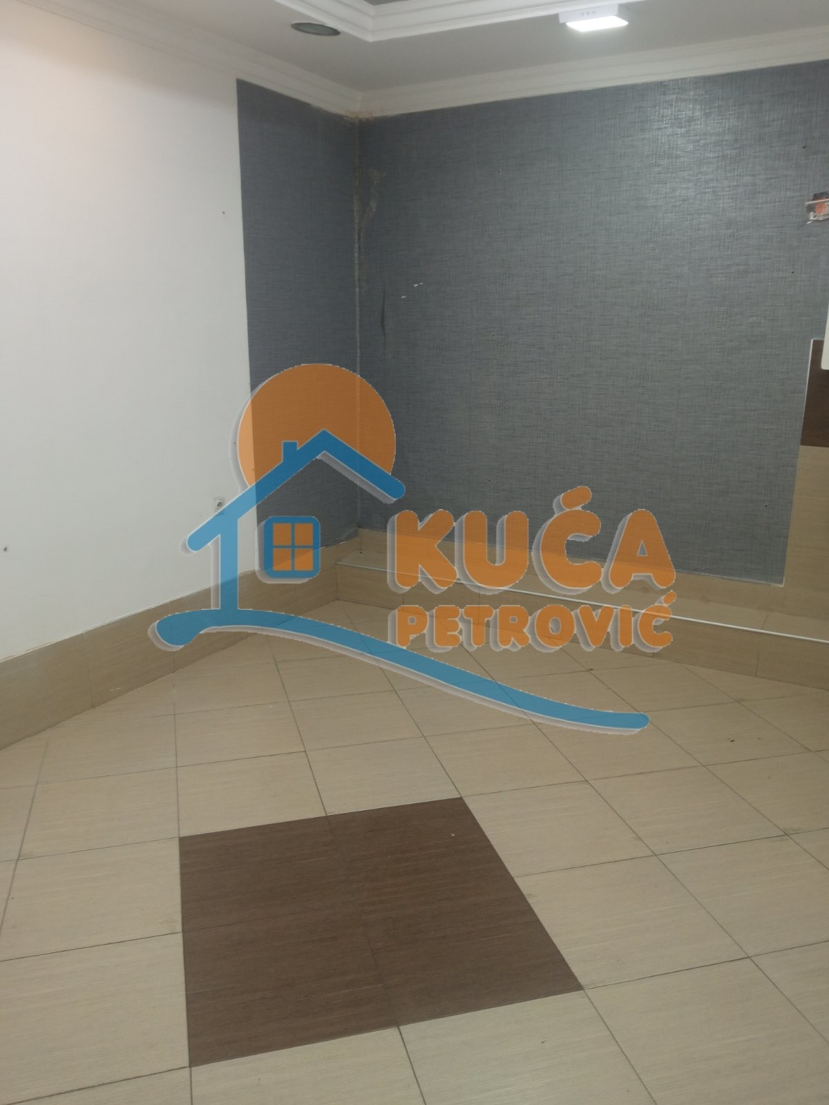 Lokal, 15 m2, Centar, Obrenovićeva ID: p-07160 3