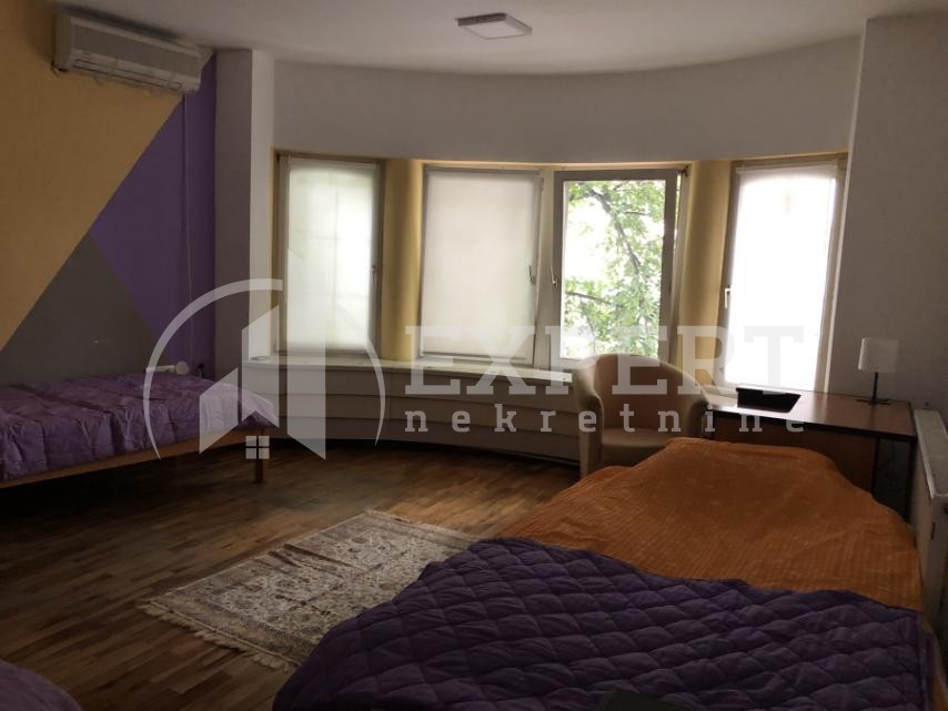 Lokal, 150 m2, Centar, Lole Ribara ID: i-08209 11