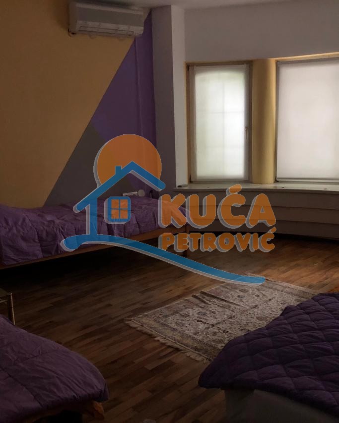 Lokal, 150 m2, Centar, Lole Ribara ID: i-08209 10