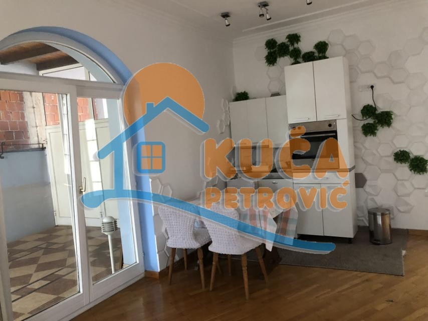 Lokal, 150 m2, Centar, Lole Ribara ID: i-08209 4