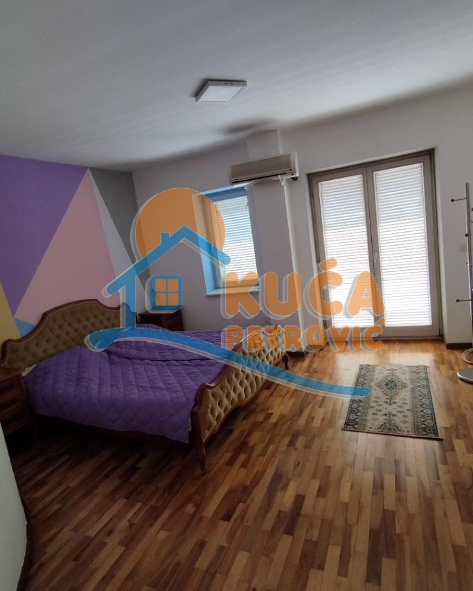 Lokal, 150 m2, Centar, Lole Ribara ID: i-08209 5