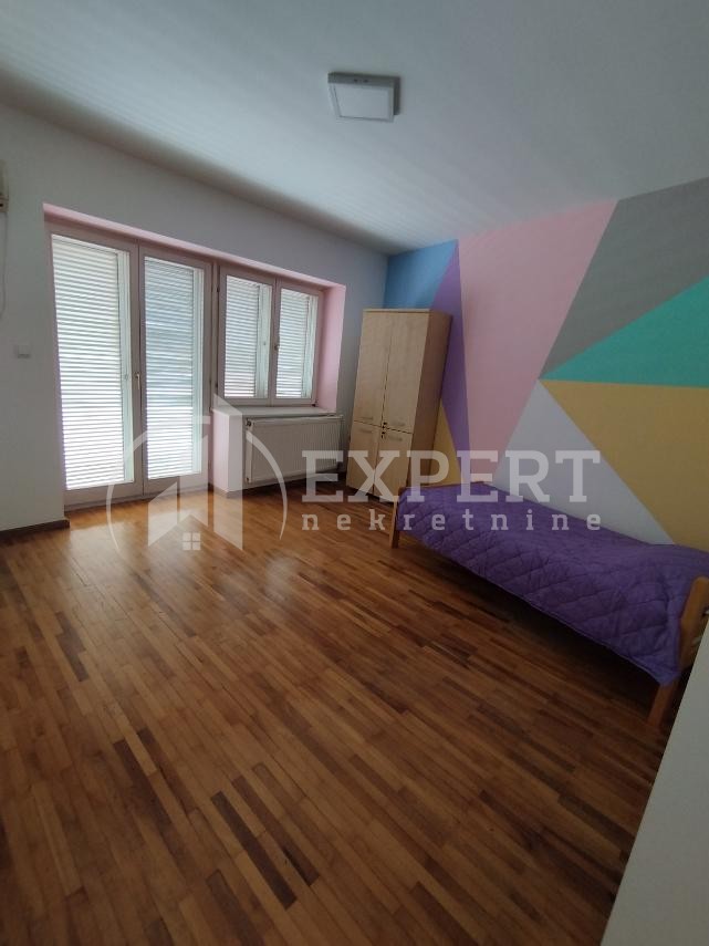 Lokal, 150 m2, Centar, Lole Ribara ID: i-08209 7