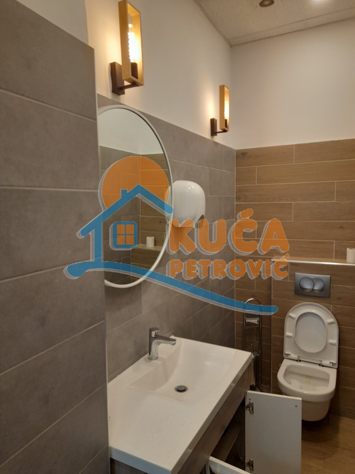 Lokal, 156 m2, Centar, Cara Dušana ID: p-07294 8