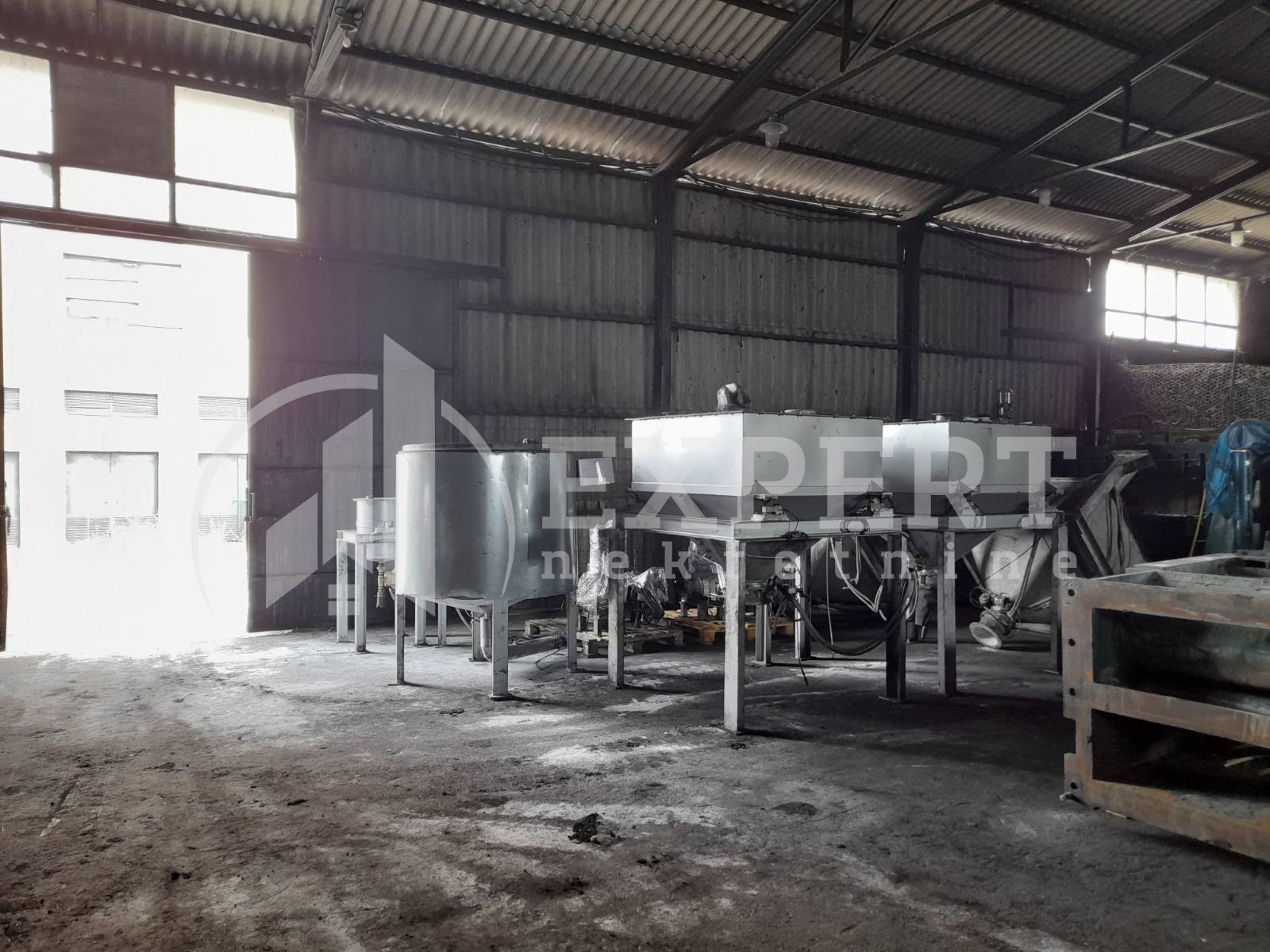 Lokal, 1560 m2, Mramorsko Brdo, Topličkog partizanskog odreda ID: i-09667 7