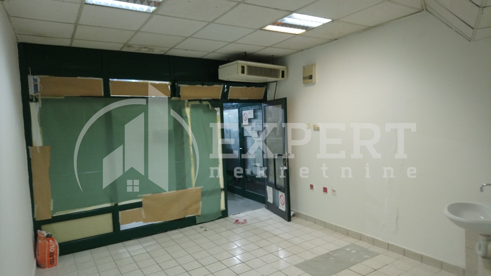 Lokal, 16 m2, Centar, Obrenovićeva ID: p-07994 4