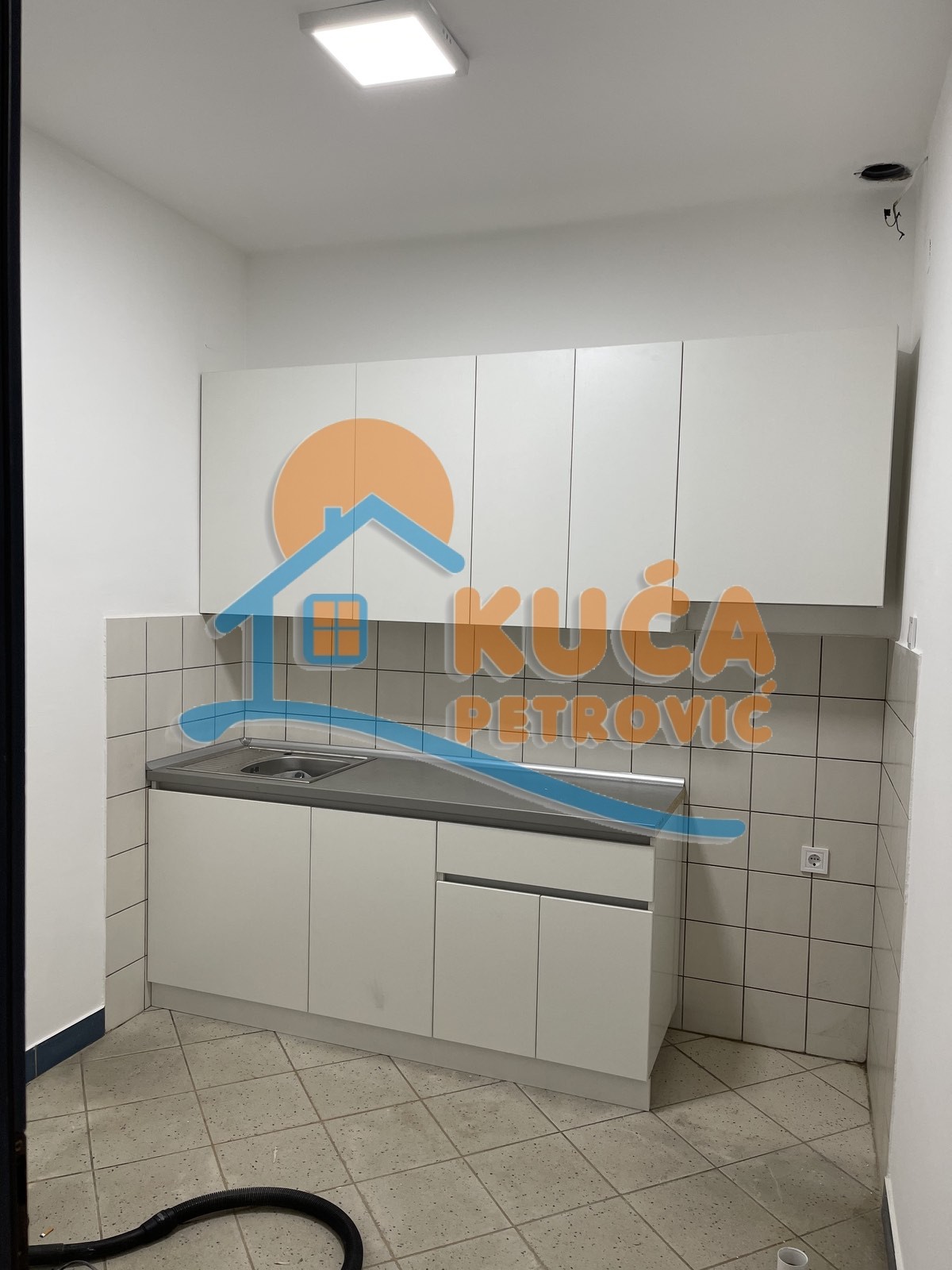 Lokal, 200 m2, Čamurlija, Bulevar Nikole Tesle ID: i-06316 9