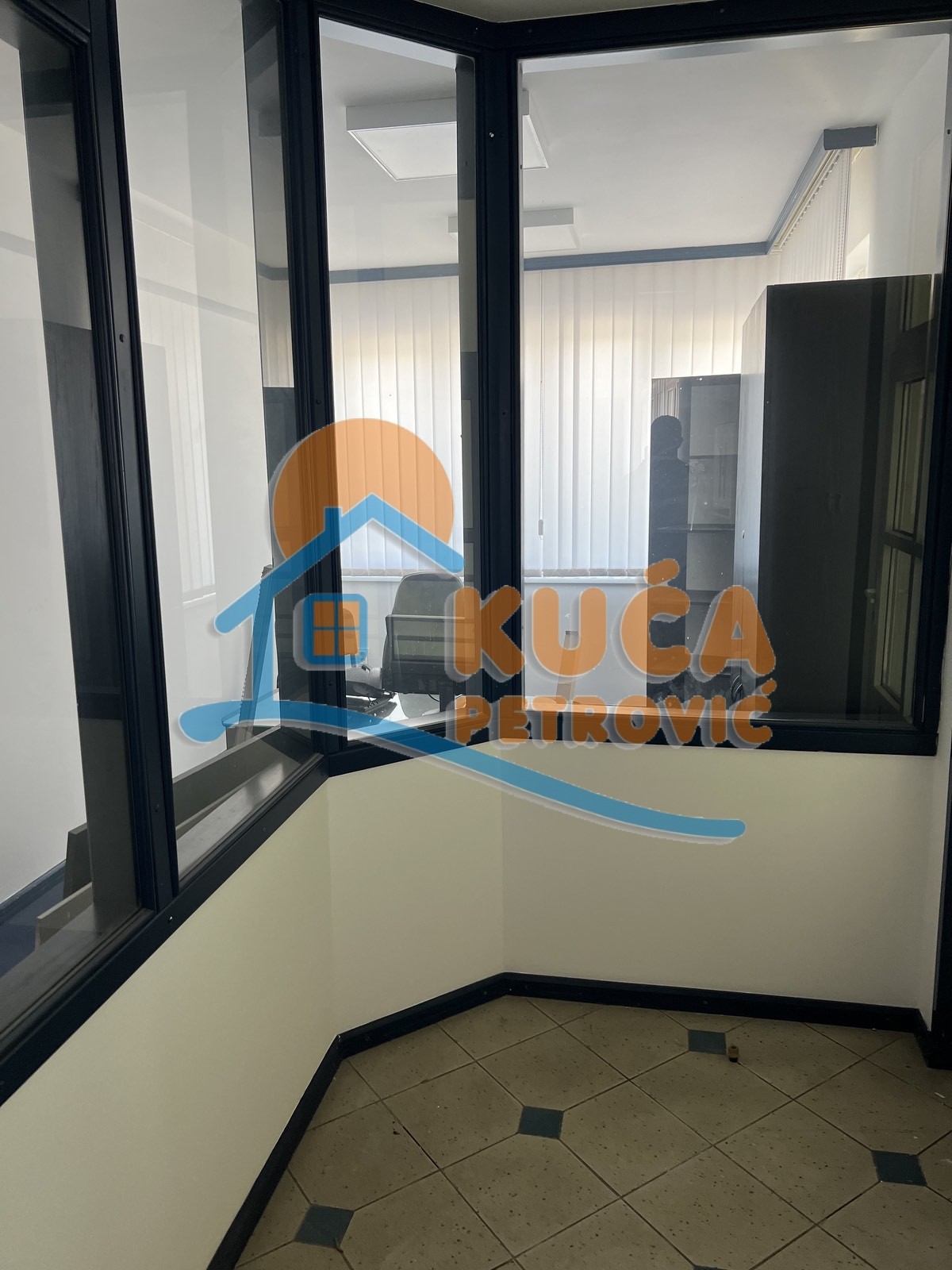 Lokal, 200 m2, Čamurlija, Bulevar Nikole Tesle ID: i-06316 2