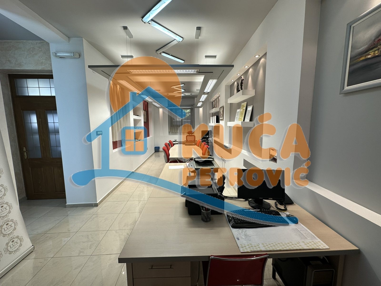 Lokal, 200 m2, Centar, Jeronimova ID: i-09200 12