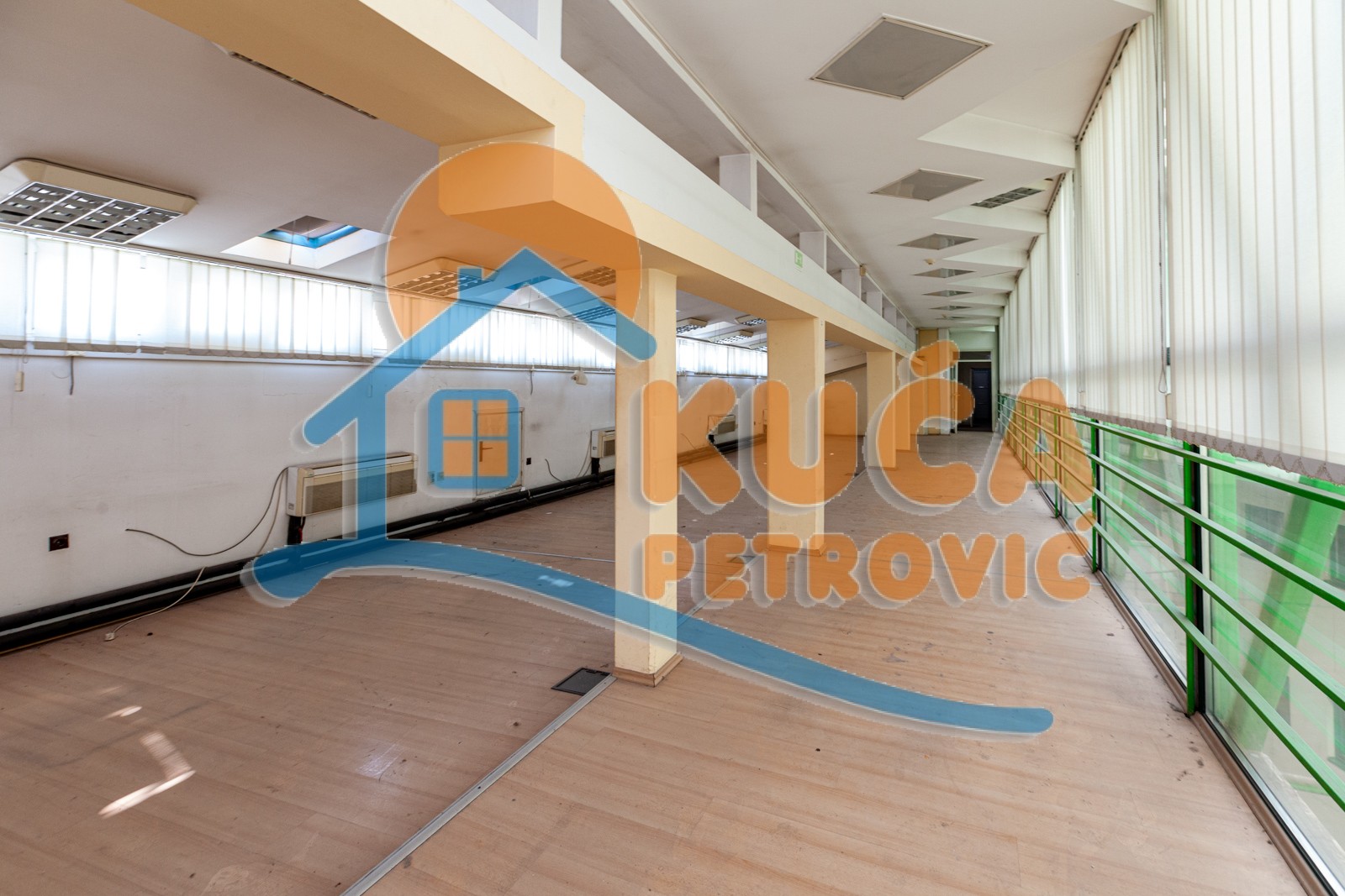 Lokal, 200 m2, Centar, Obrenovićeva ID: i-04431 2