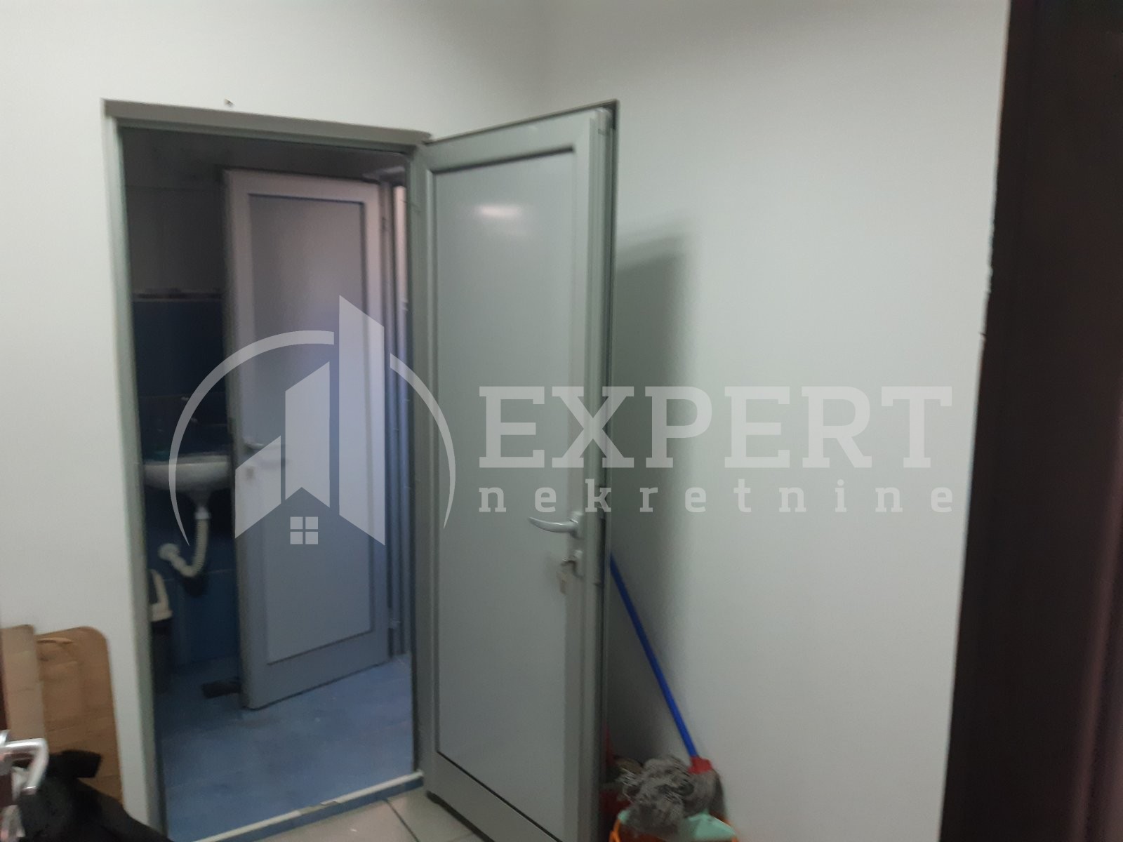 Lokal, 212 m2, Donja Vrežina, Knjaževačka ID: i-06784 6