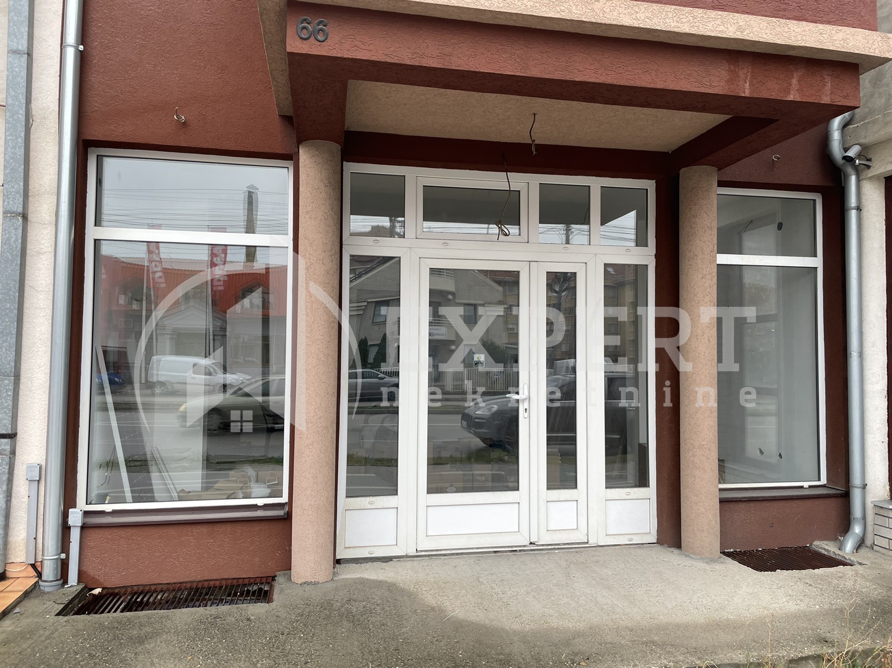 Lokal, 250 m2, Durlan, Matejevački put ID: i-04334 12