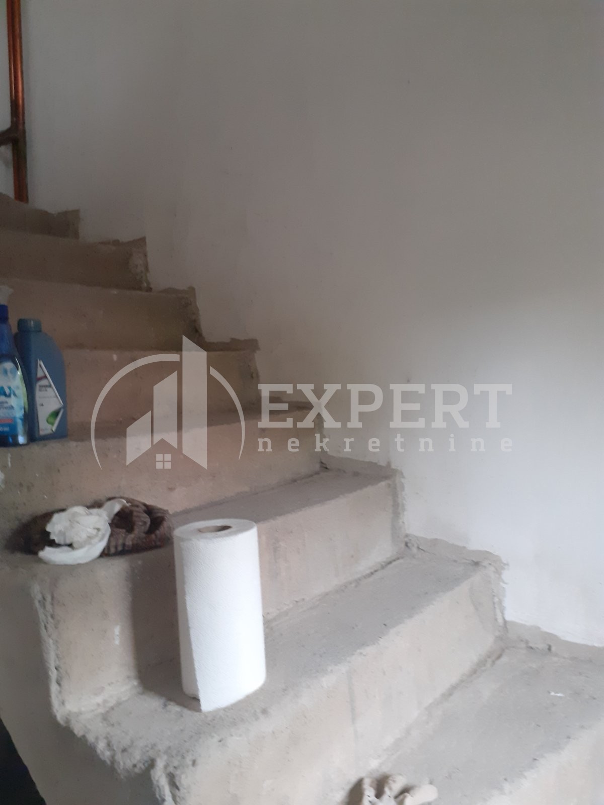 Lokal, 250 m2, Durlan, Matejevački put ID: i-04334 8