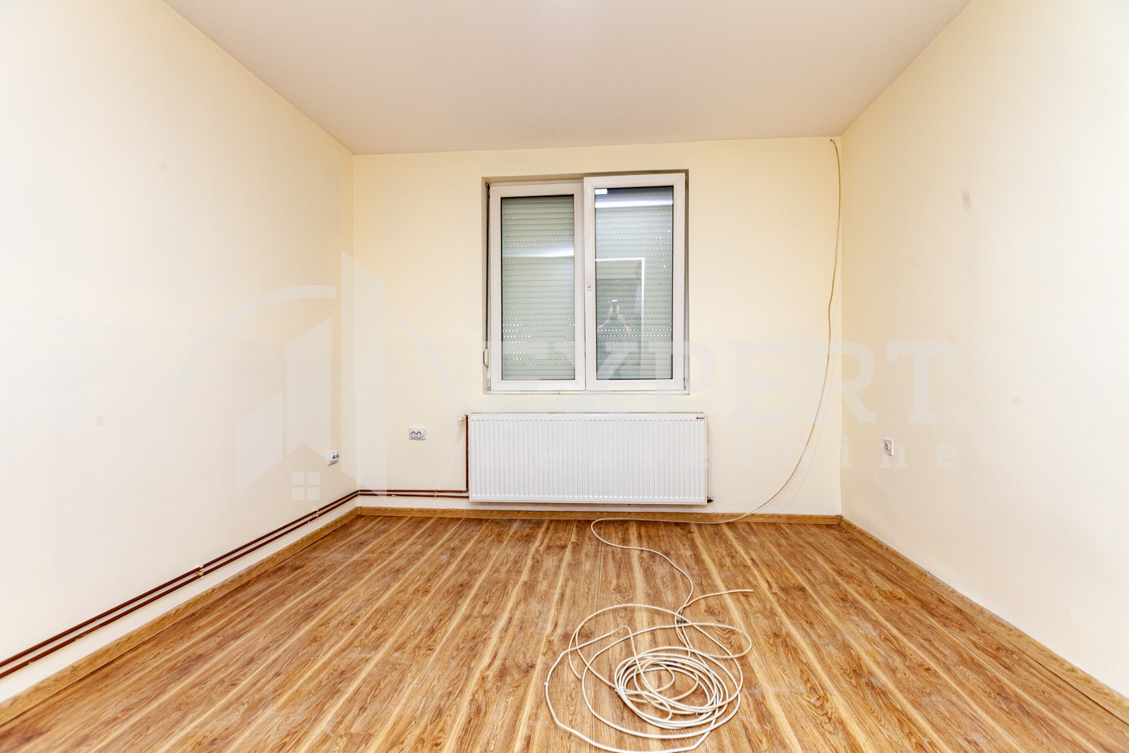 Lokal, 250 m2, Filozofski fakultet, Prvomajska ID: i-03801 14