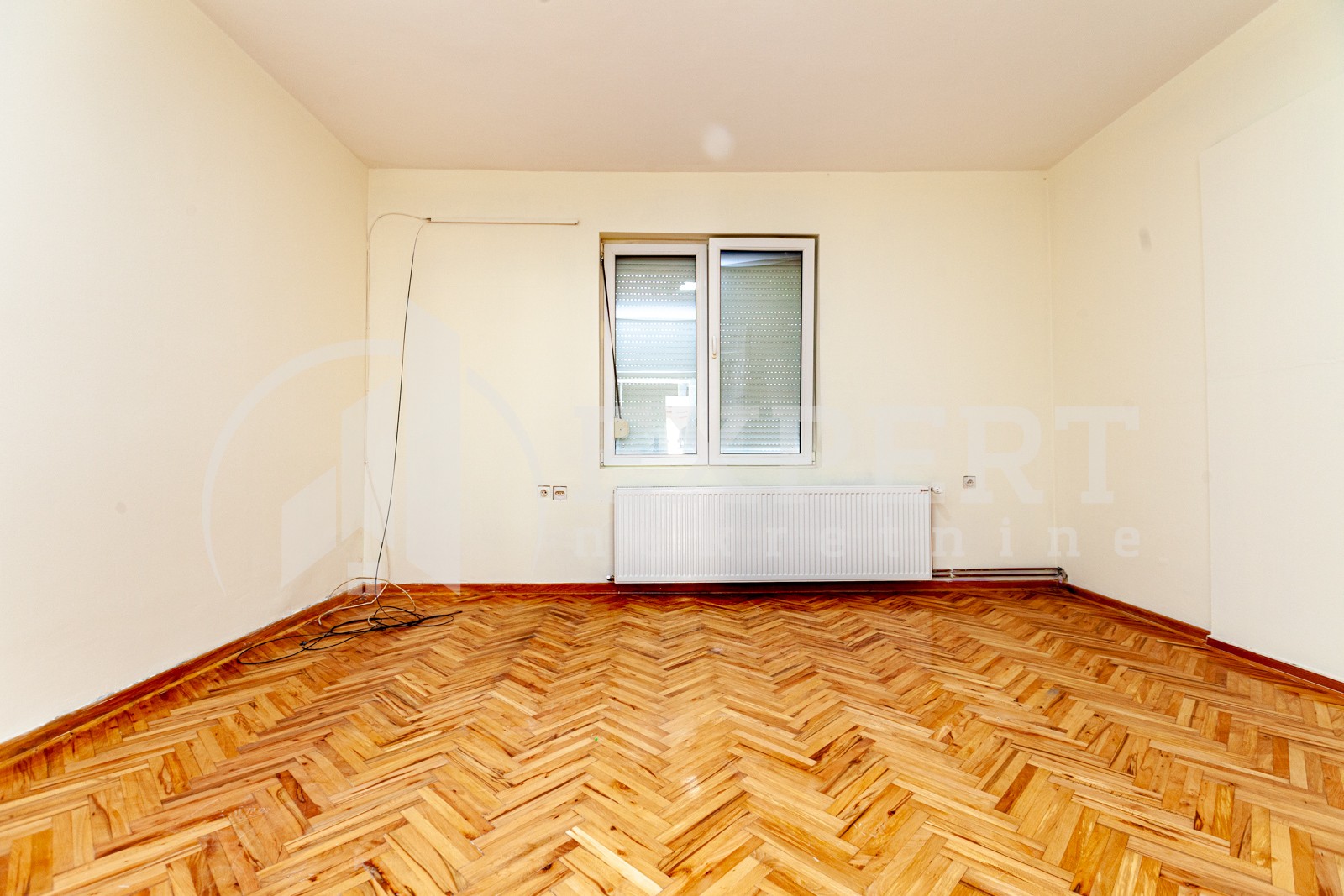 Lokal, 250 m2, Filozofski fakultet, Prvomajska ID: i-03801 18