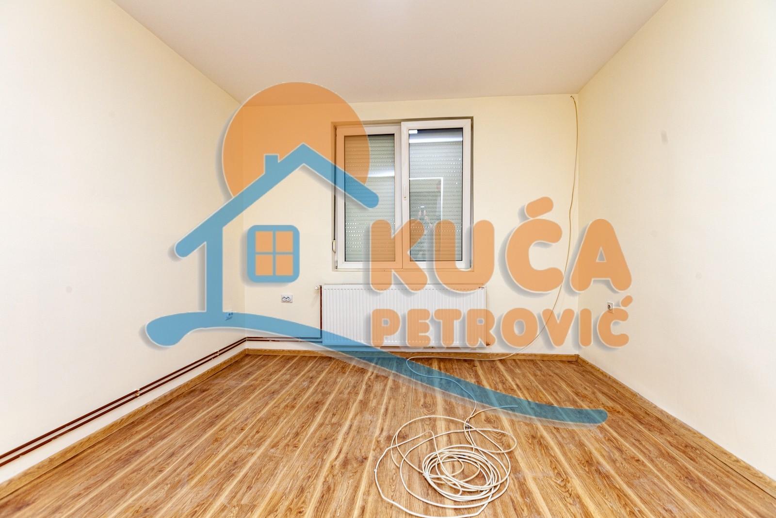 Lokal, 250 m2, Filozofski fakultet, Prvomajska ID: i-03801 14