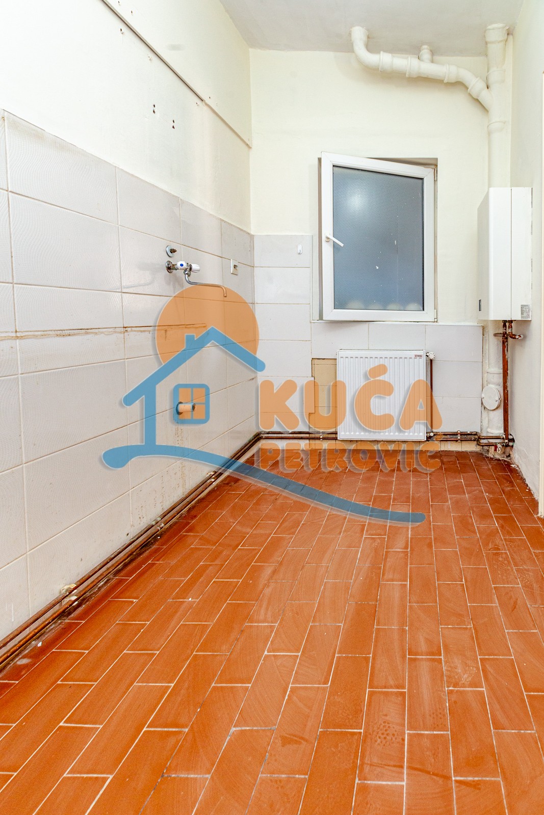 Lokal, 250 m2, Filozofski fakultet, Prvomajska ID: i-03801 23