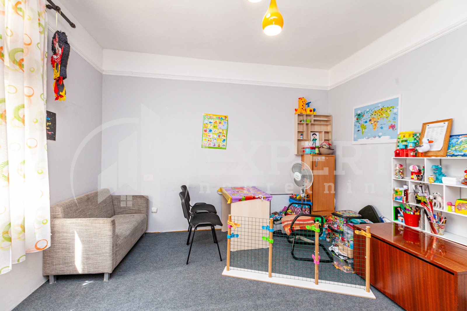 Lokal, 250 m2, Filozofski fakultet, Prvomajska ID: i-03801 6