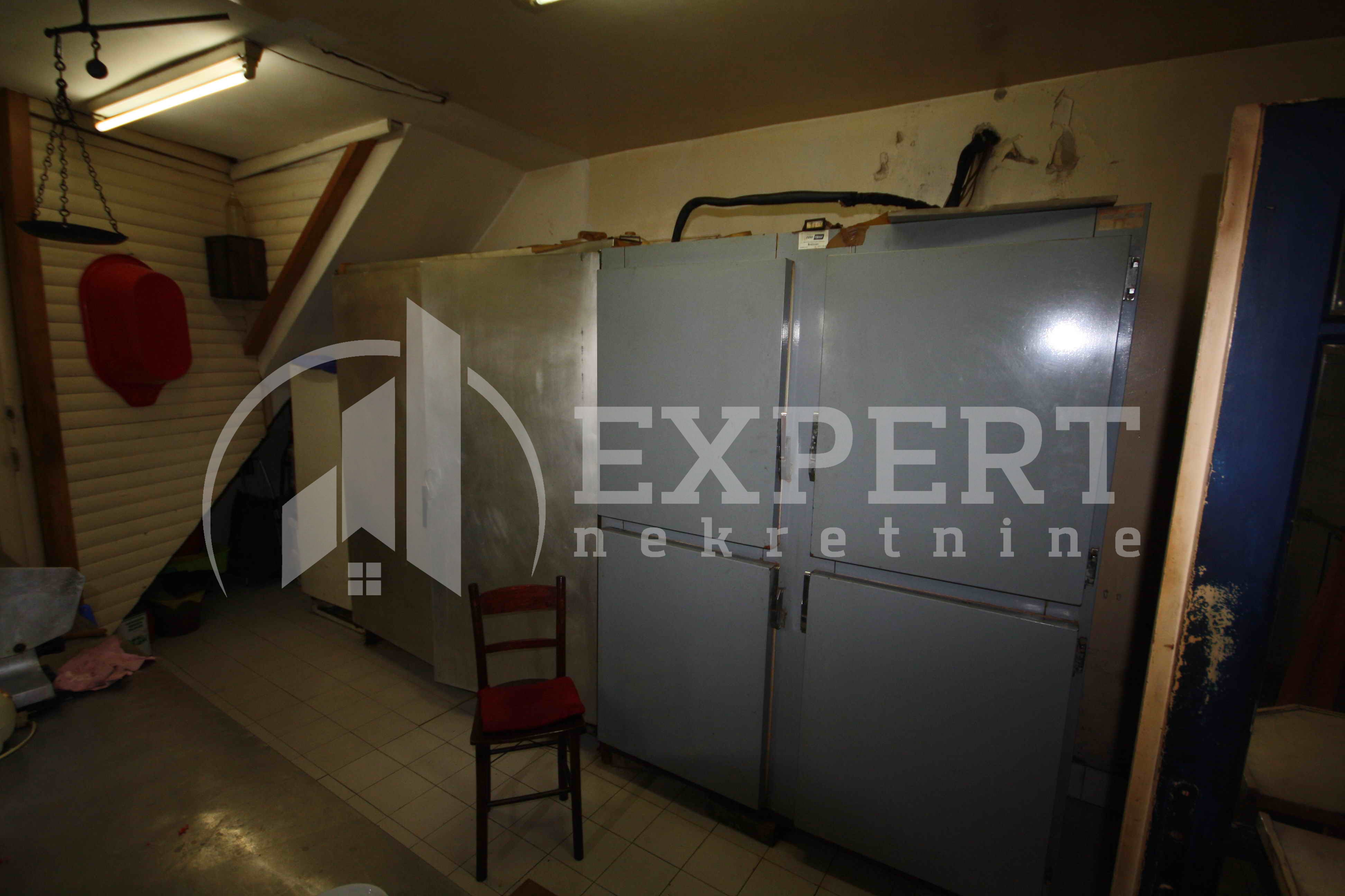 Lokal, 280 m2, Bulevar Nemanjića, Svetosavska ID: p-02001 8