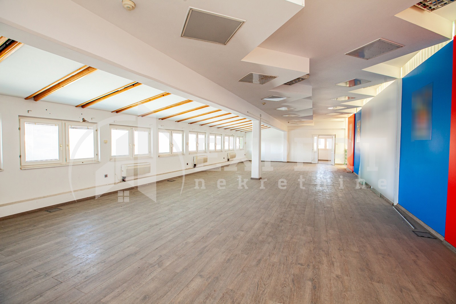 Lokal, 300 m2, Centar, Obrenovićeva ID: i-04429 7