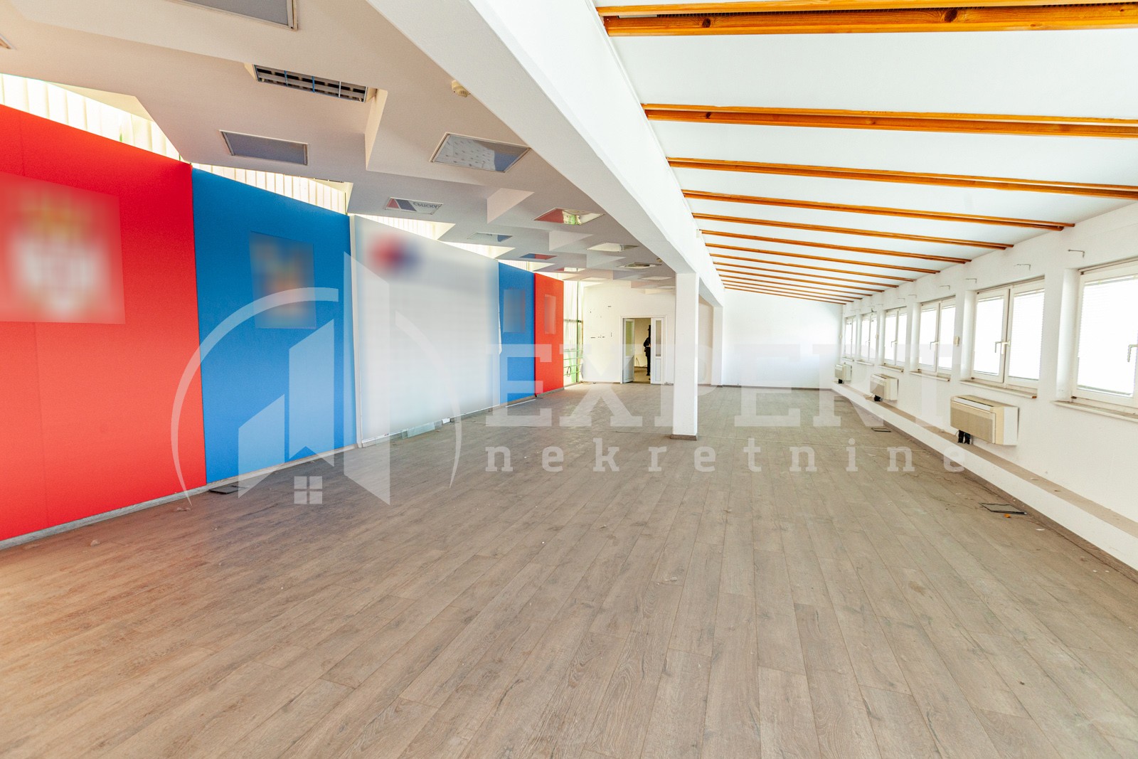 Lokal, 300 m2, Centar, Obrenovićeva ID: i-04429 8