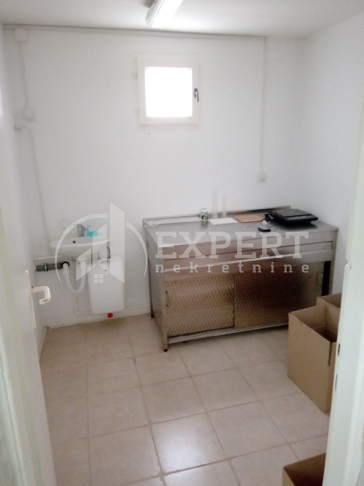 Lokal, 327 m2, Vrtište, Beogradska ID: p-03630 7